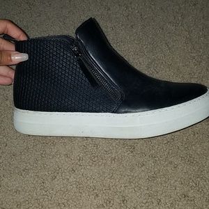 Black shoes